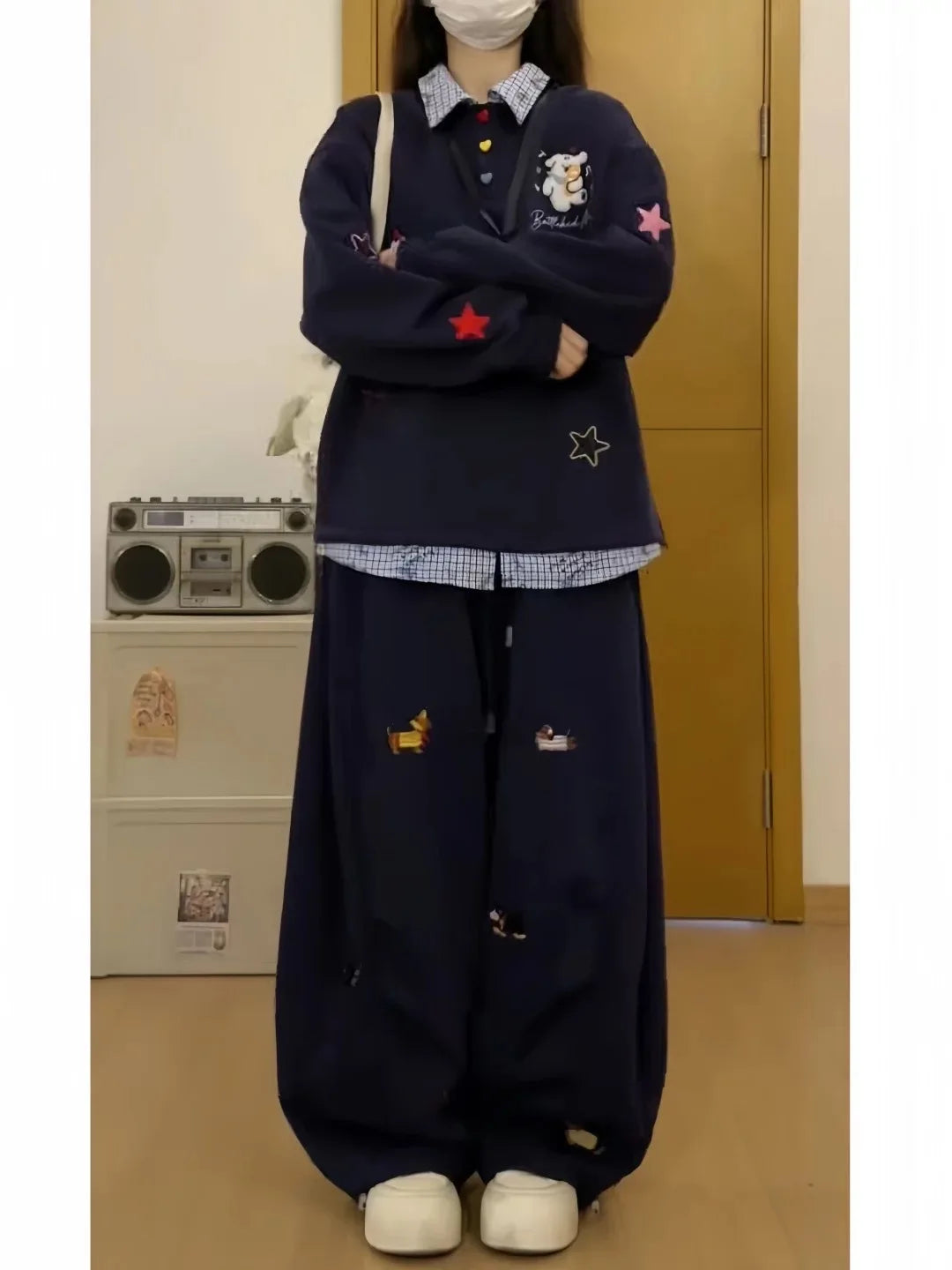 American Retro Style Embroidered Dog Polo Collar Faux Two-Piece Set for Women, New Loose Fit Slimming College Style Couple Sweatshirt and Pants Two-Piece Set