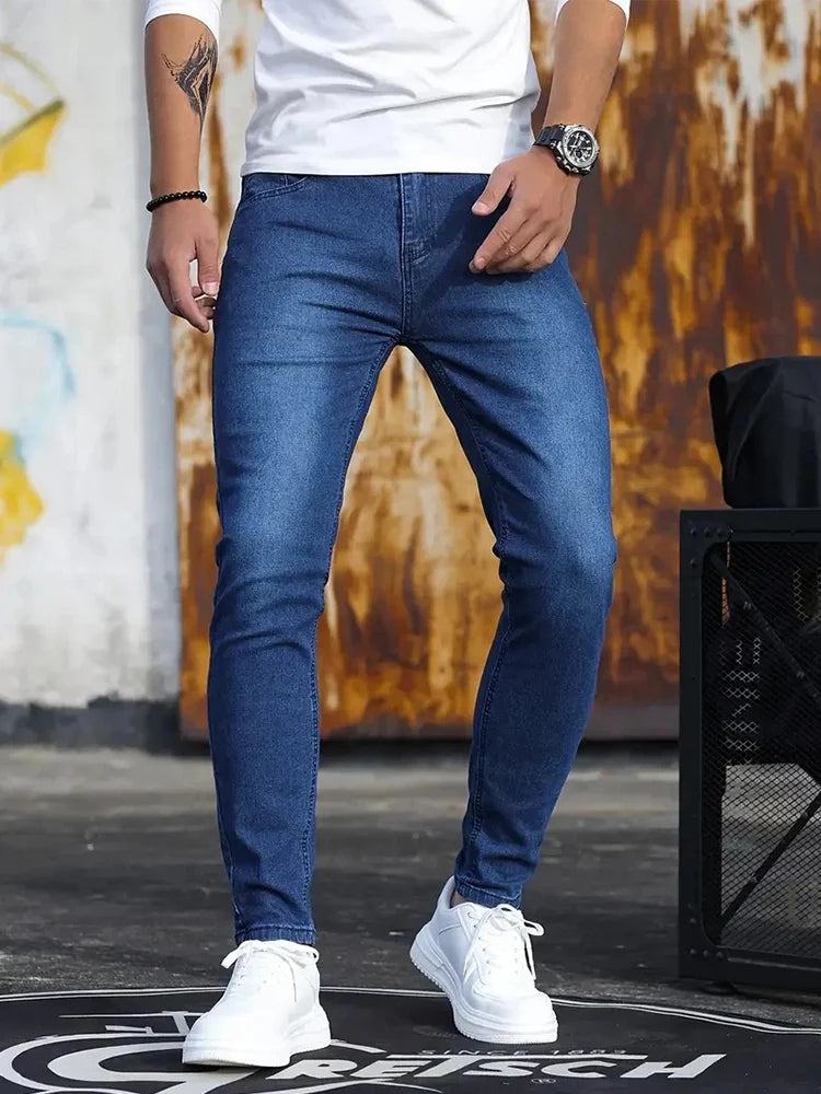 2025 Mens Slim Fit Classic Jeans Casual Street Style Comfortable Denim Pants Mens Skinny Jeans Male Daily Wear Joggers Trousers