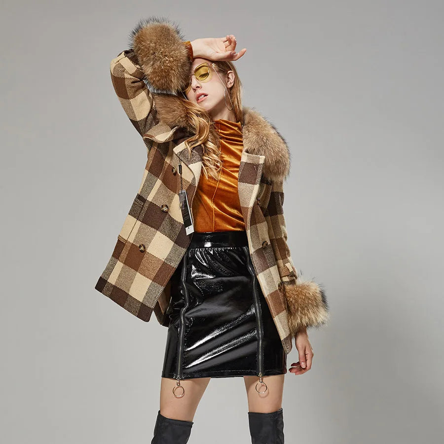 MAOMAOKONG 2022 Autumn Natural Real Raccoon Fur Collar Removable Cuffs Women Plaid Jacket Female Woolen Coat Winter Outerwear