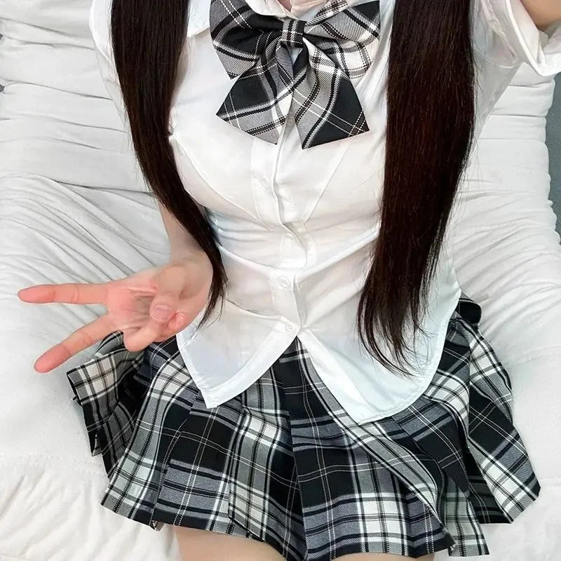 Original JK Uniform Shirt And Skirt Set with Waist-Cinching Short Sleeve Polka Dot Design for College Students Summer Fashion