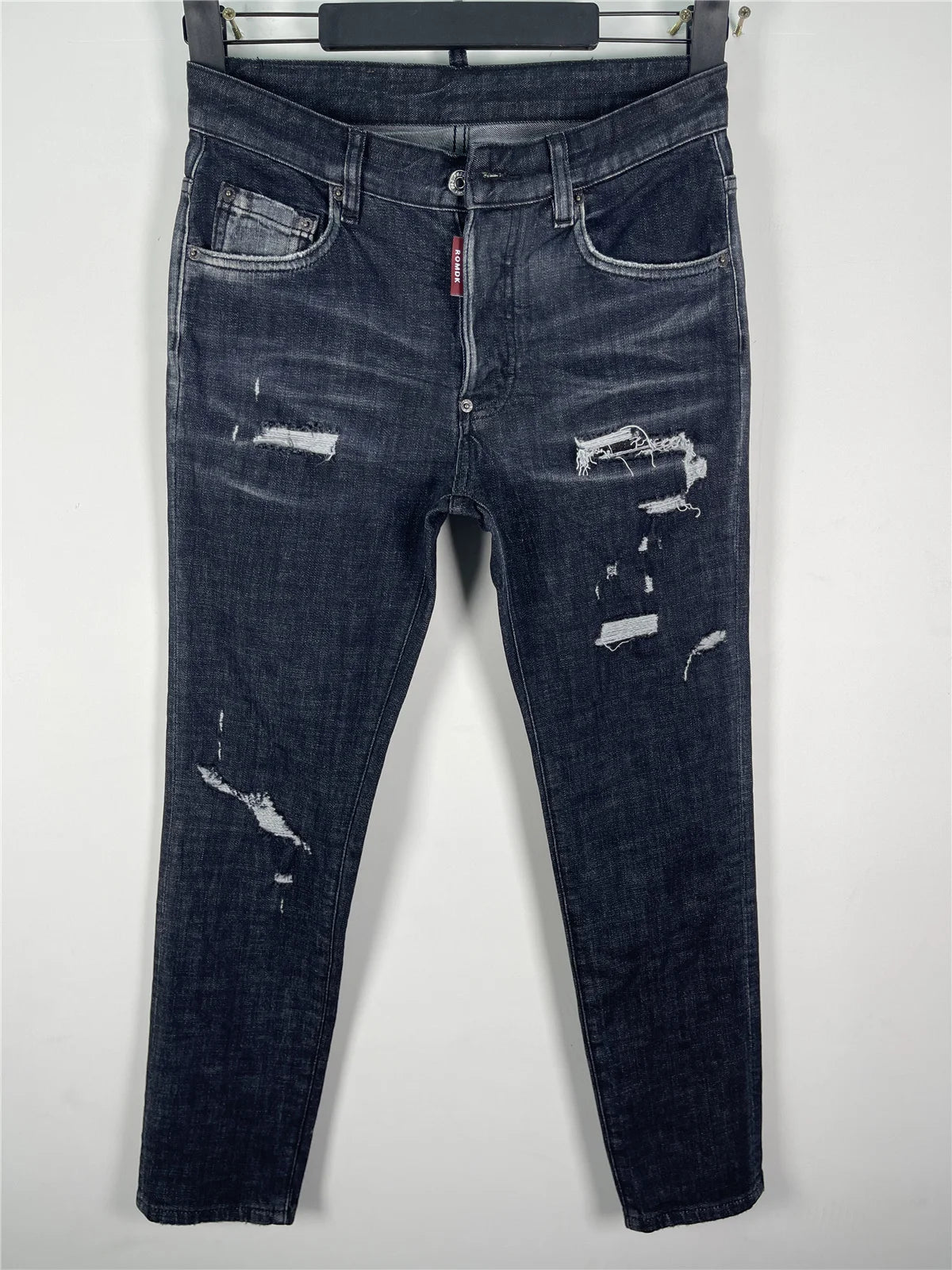 2025 Spring/Summer New D2 Jeans for Men, Washed, Scratched, Patched, Painted, Three Dimensional Cutting, Small Feet, Blue