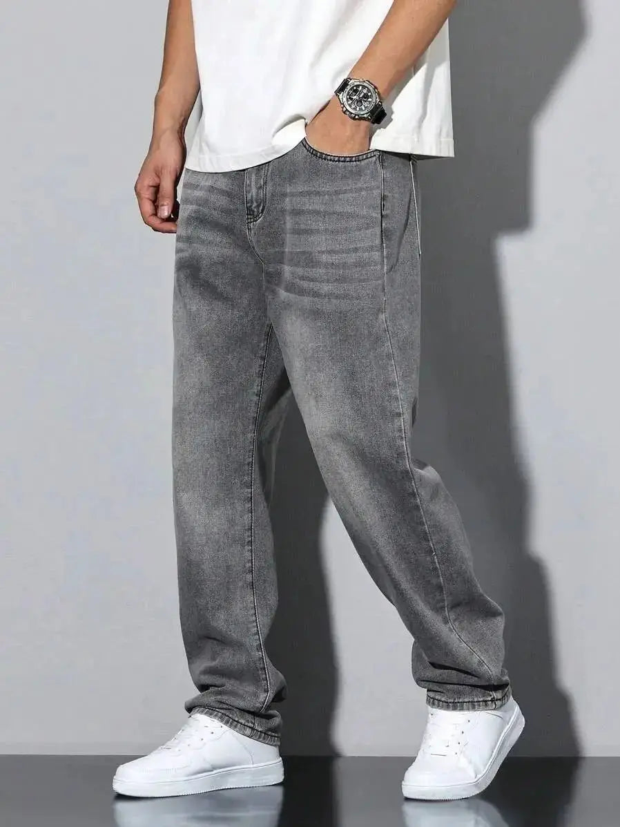 Men's straight skinny grey jeans, straight and simple design, suitable for daily wear in all seasons
