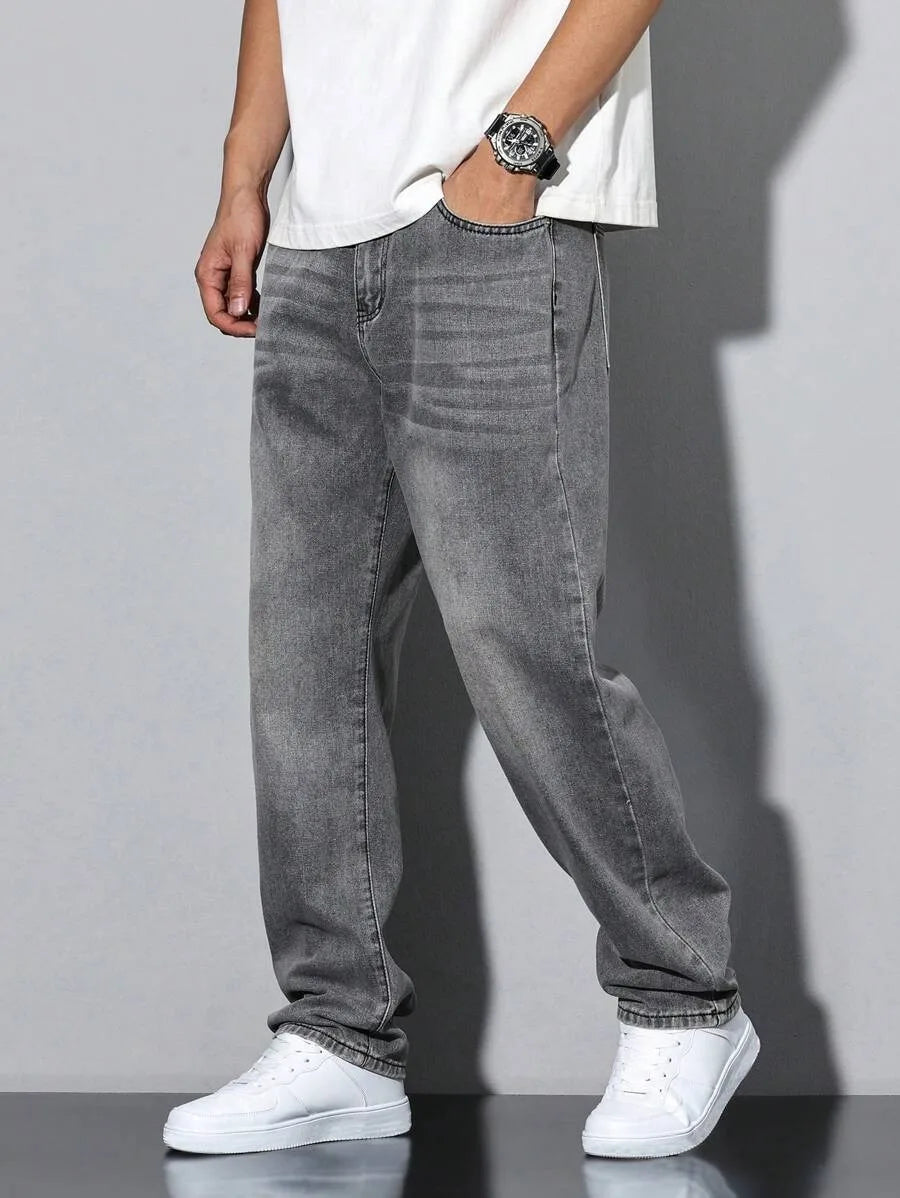 Men's straight skinny grey jeans, straight and simple design, suitable for daily wear in all seasons