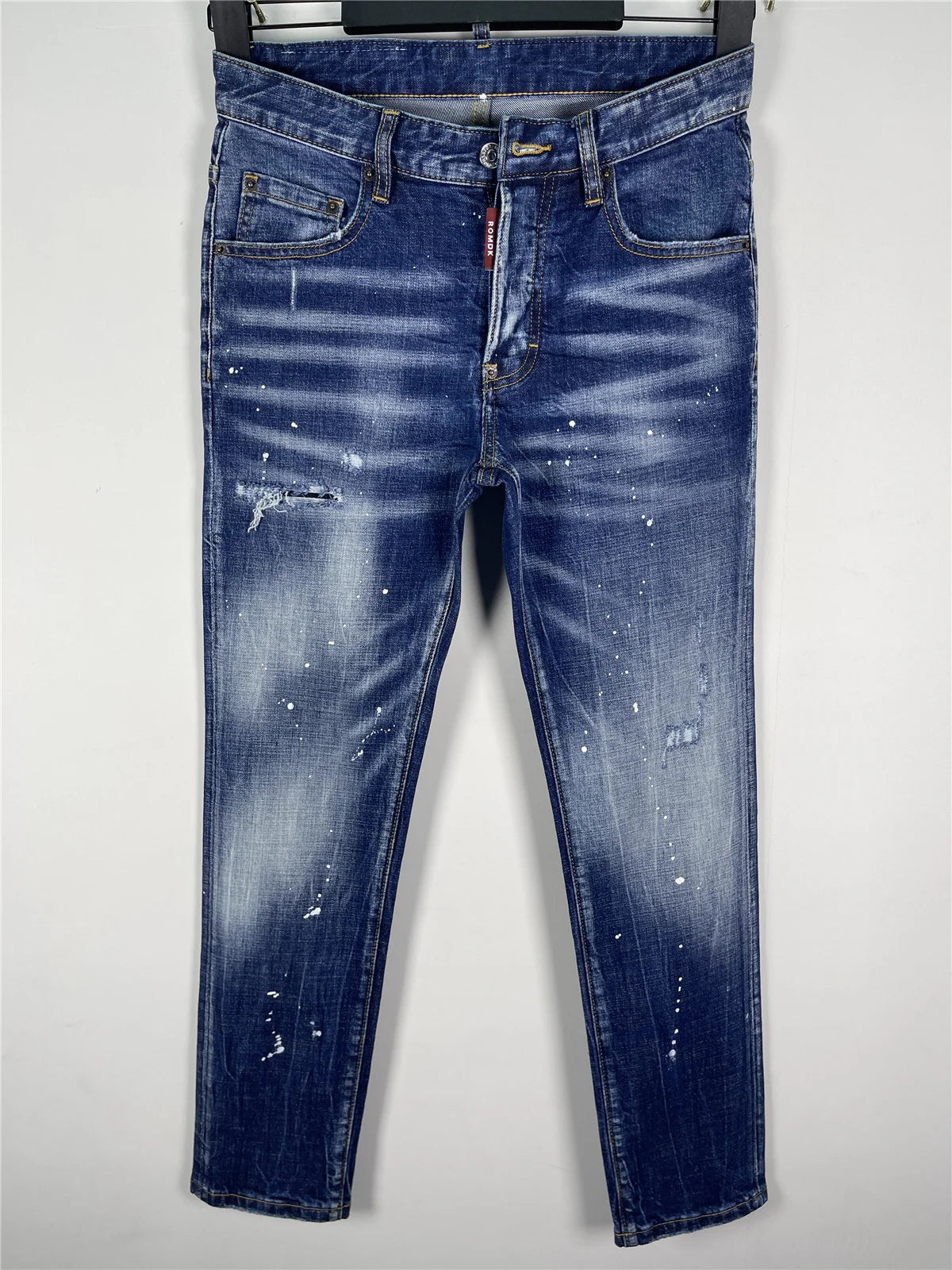 2025 Spring/Summer New D2 Jeans for Men, Washed, Scratched, Patched, Painted, Three Dimensional Cutting, Small Feet, Blue