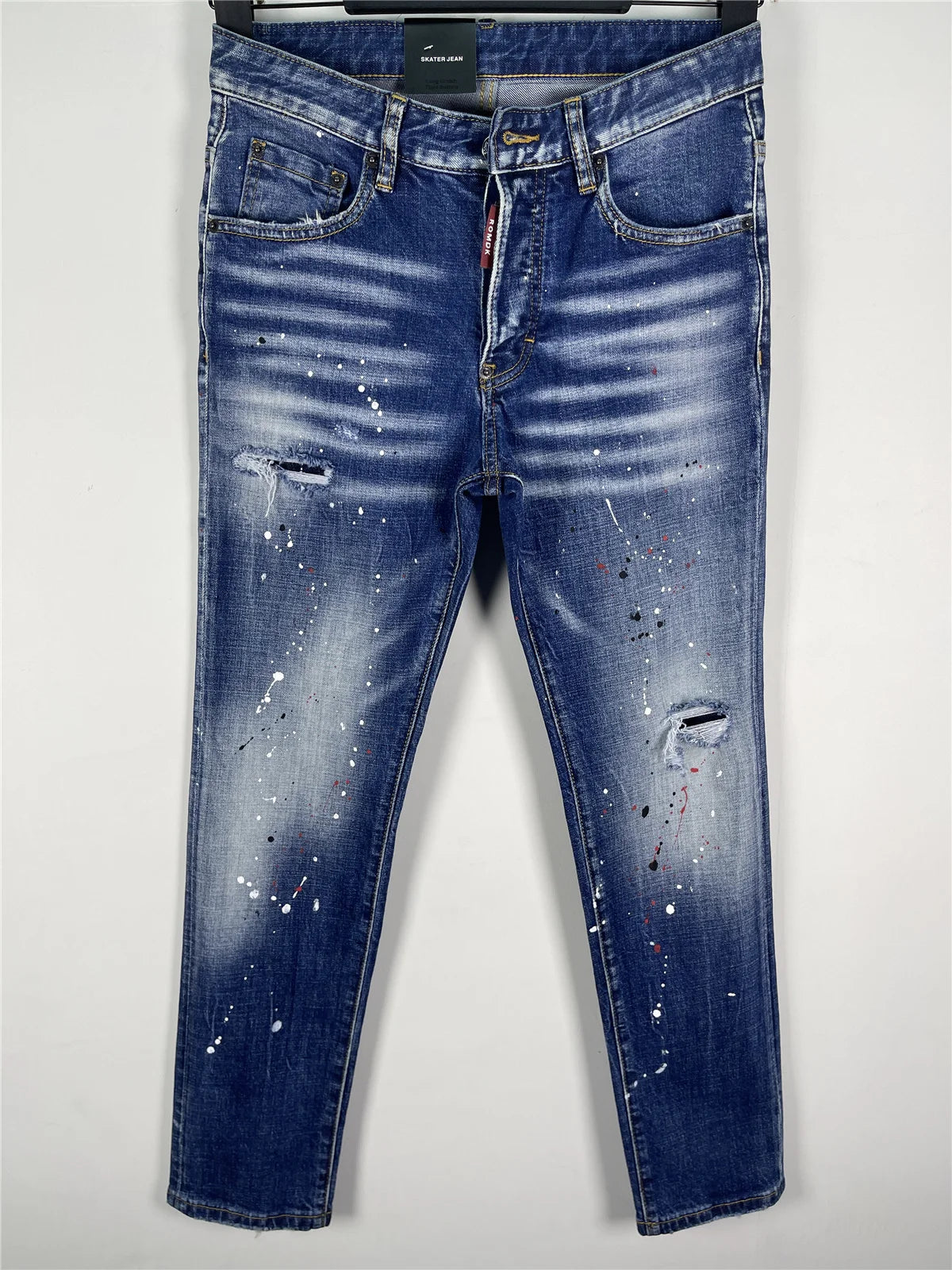 2025 Spring/Summer New D2 Jeans for Men, Washed, Scratched, Patched, Painted, Three Dimensional Cutting, Small Feet, Blue