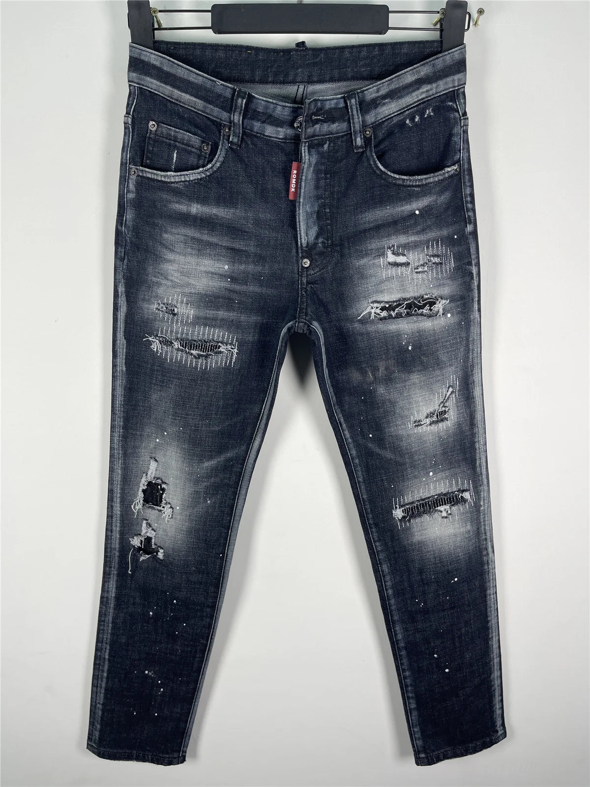 2025 Spring/Summer New D2 Jeans for Men, Washed, Scratched, Patched, Painted, Three Dimensional Cutting, Small Feet, Blue