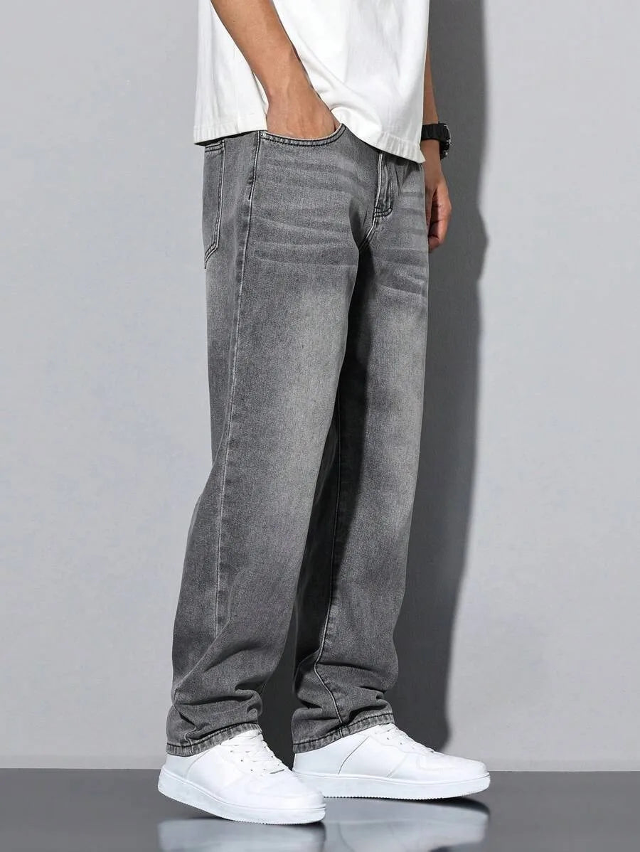 Men's straight skinny grey jeans, straight and simple design, suitable for daily wear in all seasons