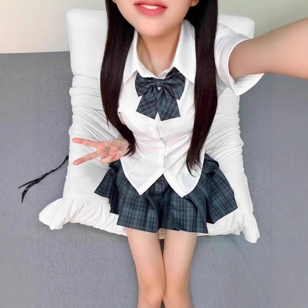 Original JK Uniform Shirt And Skirt Set with Waist-Cinching Short Sleeve Polka Dot Design for College Students Summer Fashion
