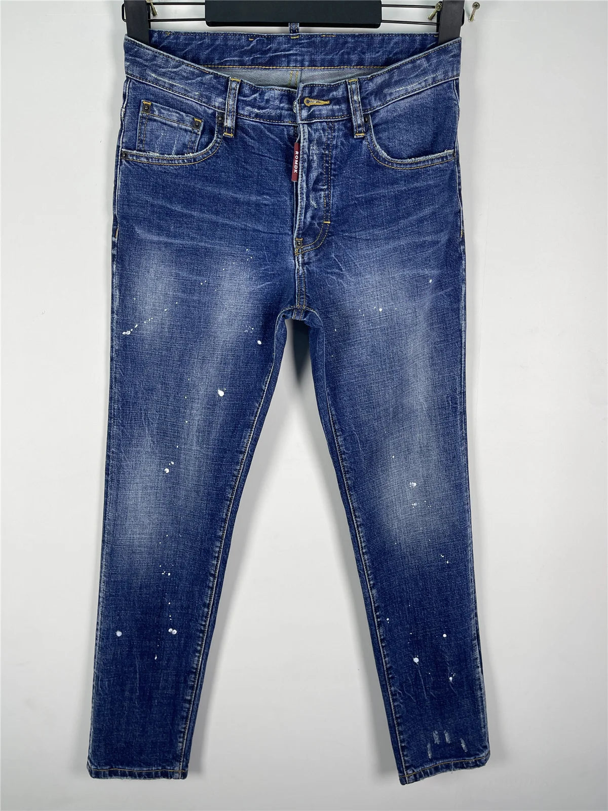 2025 Spring/Summer New D2 Jeans for Men, Washed, Scratched, Patched, Painted, Three Dimensional Cutting, Small Feet, Blue