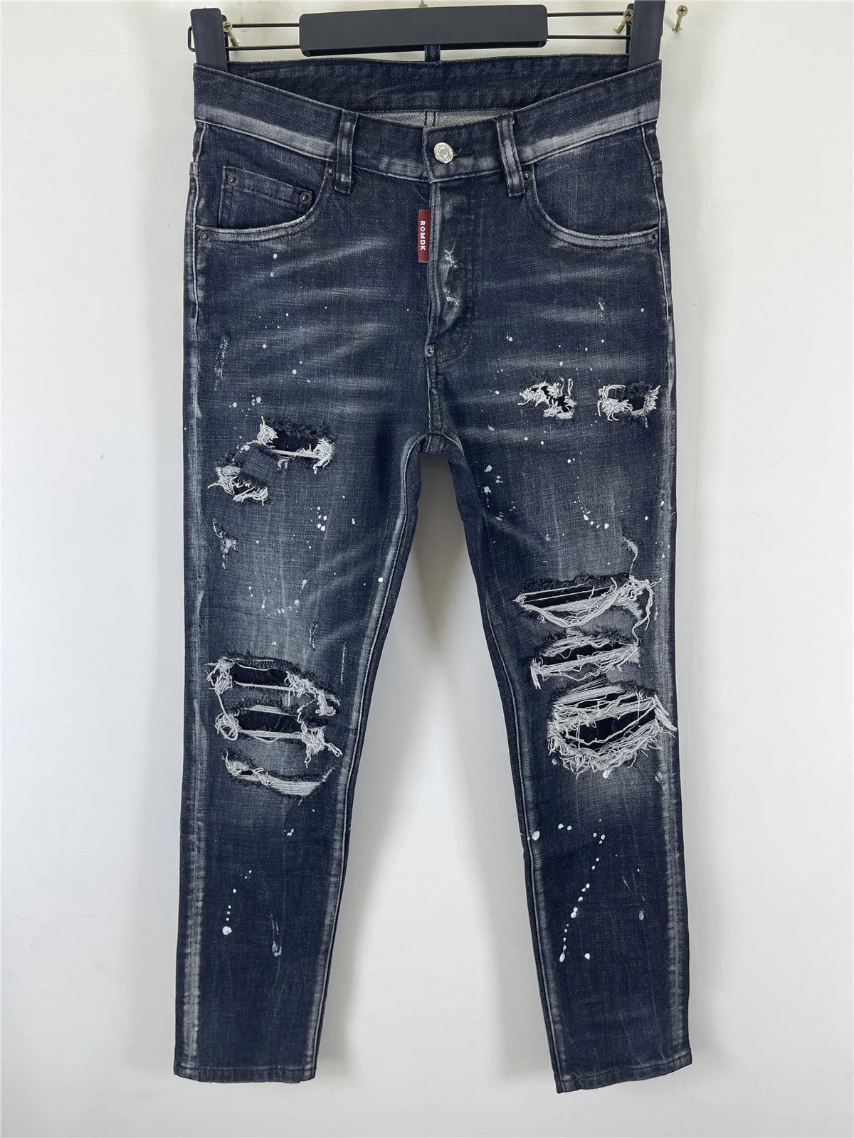 2025 Spring/Summer New D2 Jeans for Men, Washed, Scratched, Patched, Painted, Three Dimensional Cutting, Small Feet, Blue