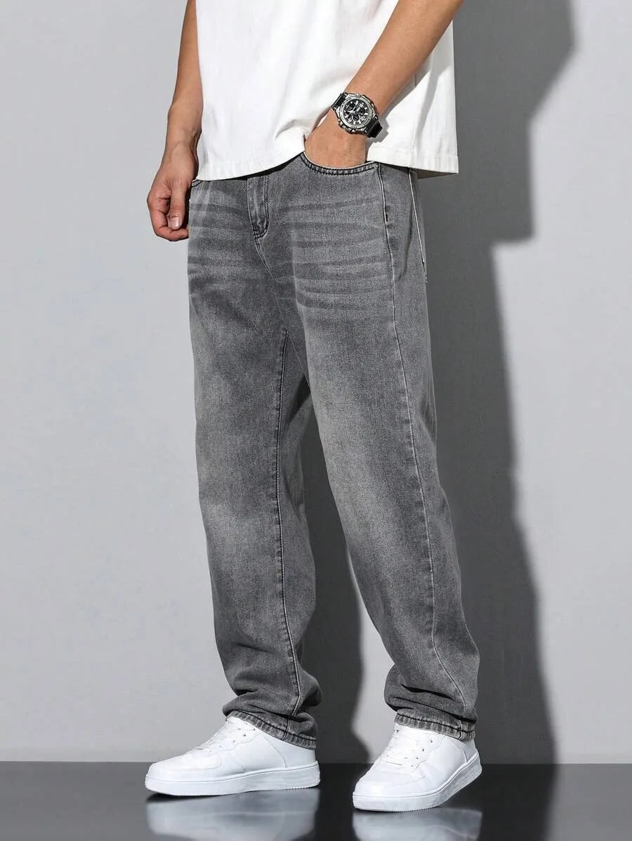 Men's straight skinny grey jeans, straight and simple design, suitable for daily wear in all seasons