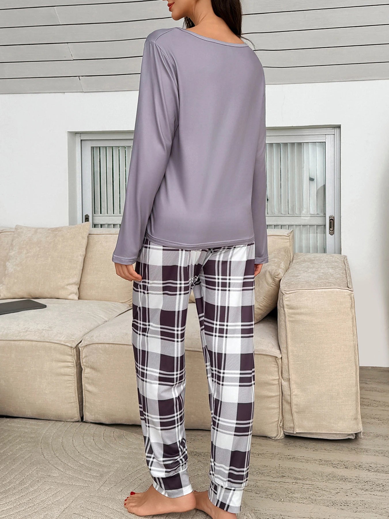 Two-piece set of women's letter-print long-sleeved checked pants for all seasons (spring, summer, autumn, winter) for home wear