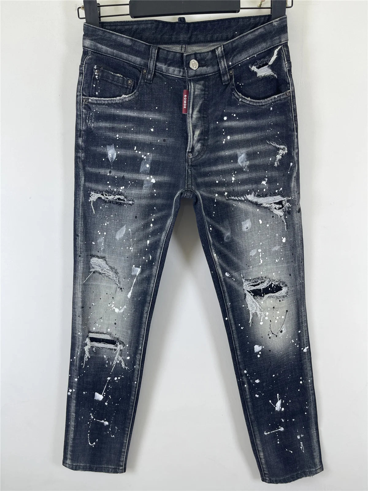2025 Spring/Summer New D2 Jeans for Men, Washed, Scratched, Patched, Painted, Three Dimensional Cutting, Small Feet, Blue
